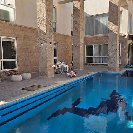Villa Oasis Reef Resort Near The Sea -רק משפחות Eilat Exterior photo